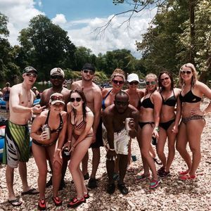 Meet your Posher, Travis